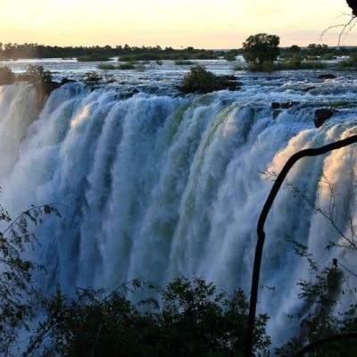 VF - activities - tour of the Falls